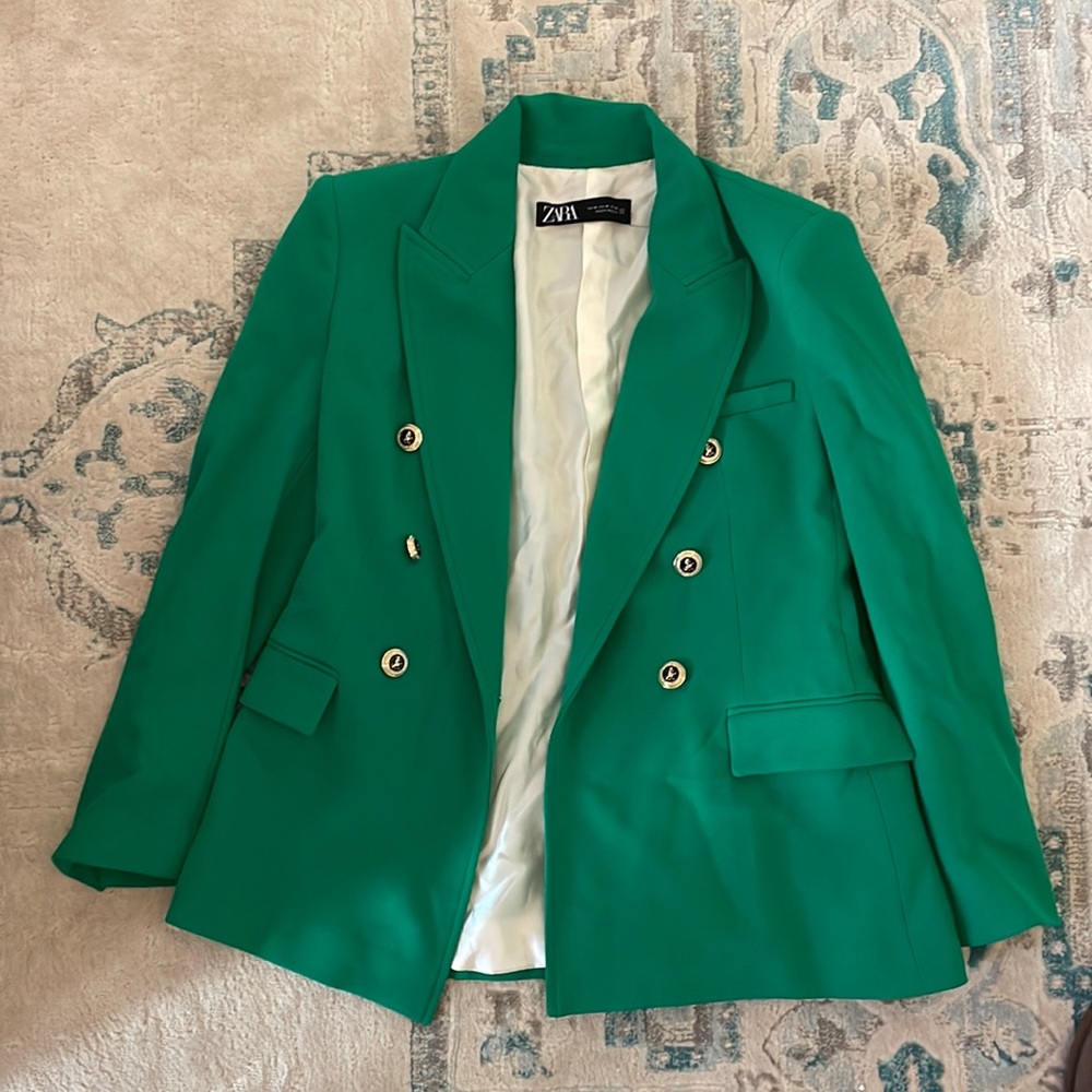 Green Zara blazer with gold and black buttons